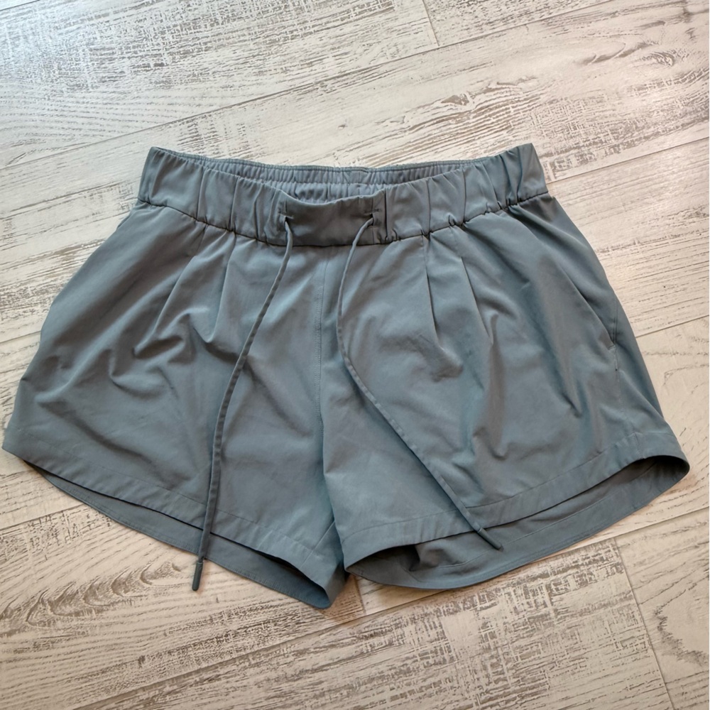 Lululemon Athletica Gray Athletic Shorts Lightweight Moisture-Wicking